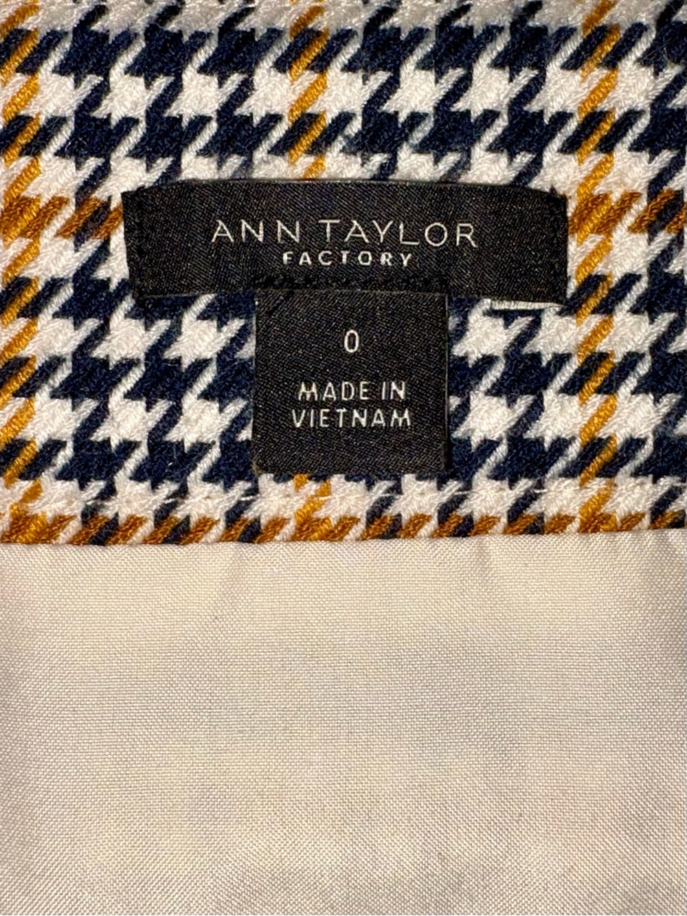 Ann Taylor Factory Plaid Button Front Skirt - Picture 4 of 7